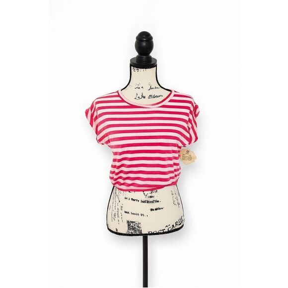 Belle du Jour Pink & White Striped Cropped Tee Shirt Women’s Size Small NWT - Picture 1 of 5
